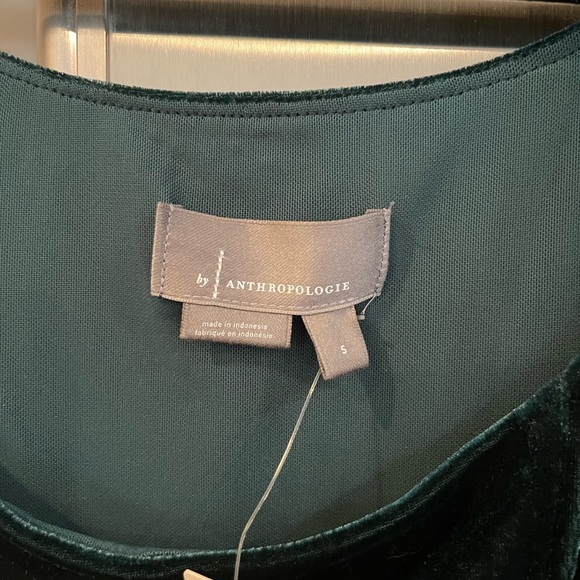 NWT Anthropologie Green Velvet Top size Small - Picture 6 of 8